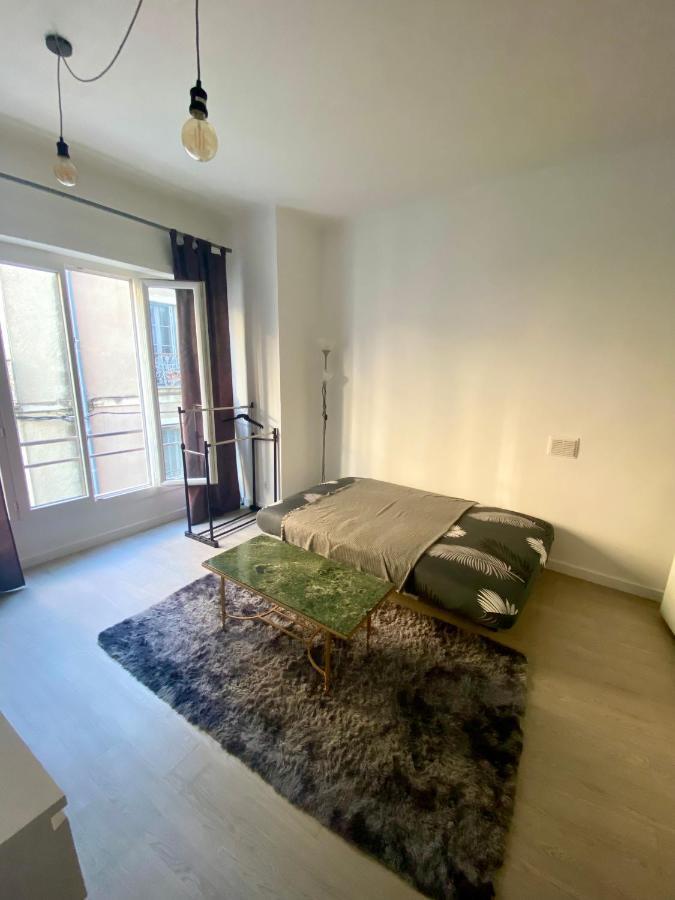 Studio Centre Ville Nimes Bagian luar foto