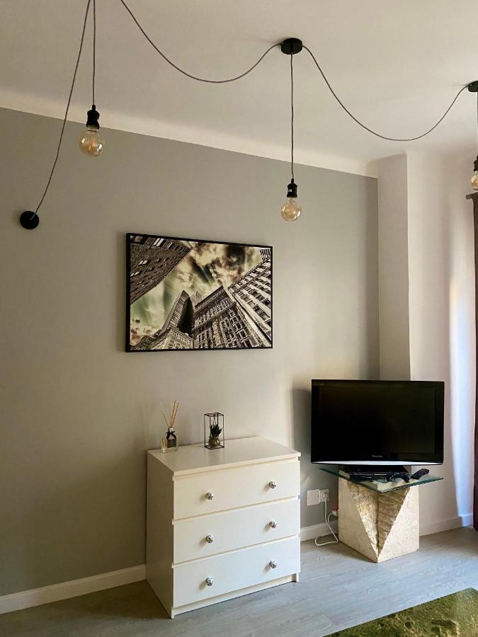Studio Centre Ville Nimes Bagian luar foto