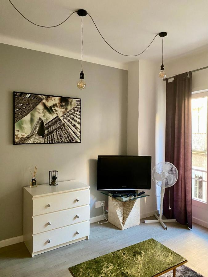 Studio Centre Ville Nimes Bagian luar foto