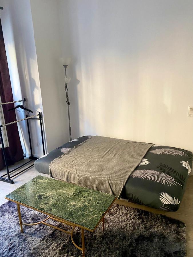 Studio Centre Ville Nimes Bagian luar foto